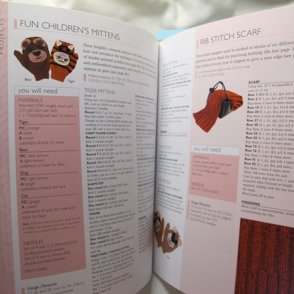 The Knitter's Bible: The Complete Handbook for Creative Knitters - Picture 10 of 10